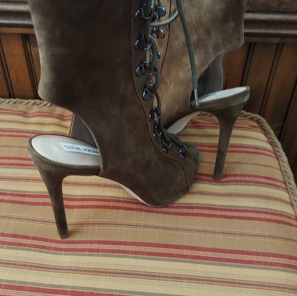 Nice Peep Toe Sling Boot - Picture 3 of 8